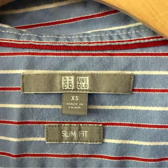 Uniqlo|Casual button down striped top,100% cotton•Business casual closet staple - Picture 6 of 9